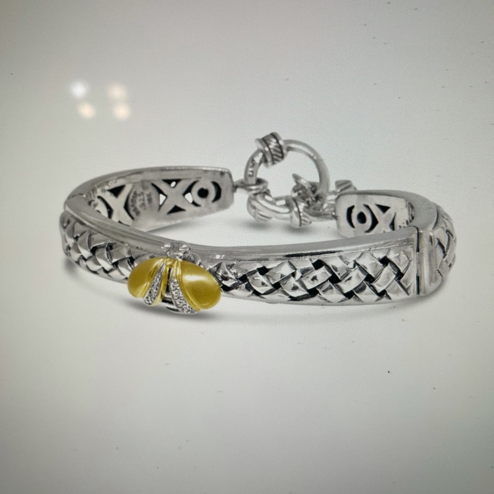 Diamond Bee Bangle with Toggle